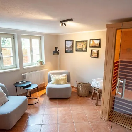 Nyaraló Schlossberg Mit Infrarot-kabine Und Stellplatz