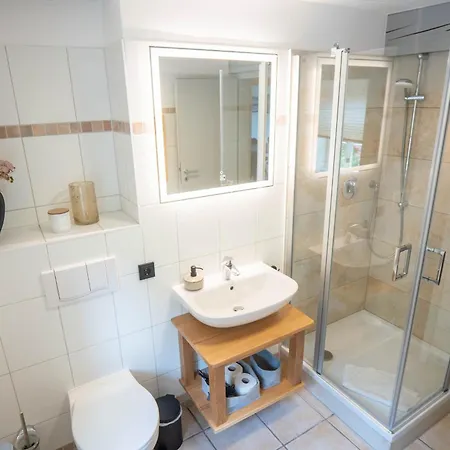 Schlossberg Mit Infrarot-kabine Und Stellplatz * Quedlinburg